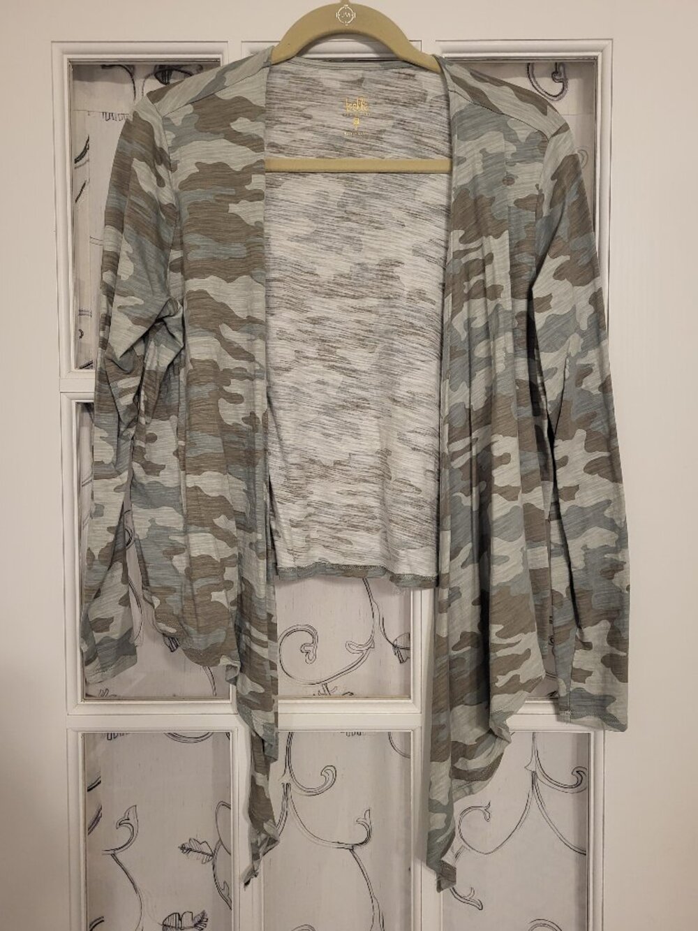 Belle by Kim Gravel Green Camo Open Shrug-Medium